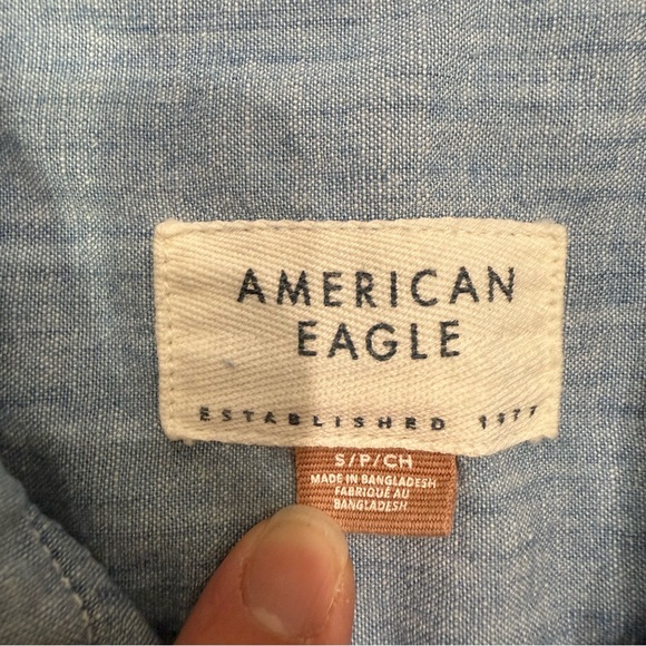 American eagle chambray button down - Picture 2 of 6